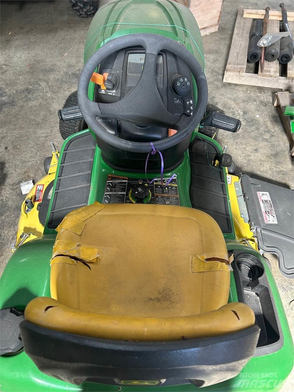 John Deere X300 Murutraktorid