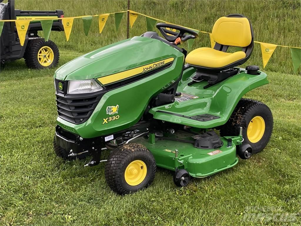 John Deere X330 Kompakttraktorid