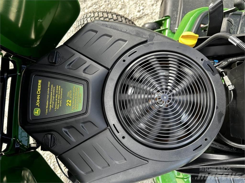 John Deere X330 Kompakttraktorid