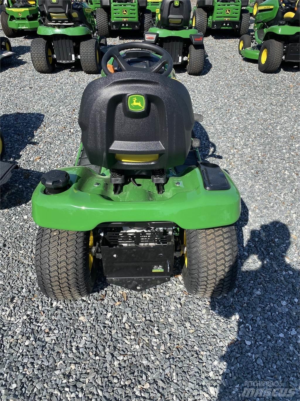 John Deere X330 Kompakttraktorid