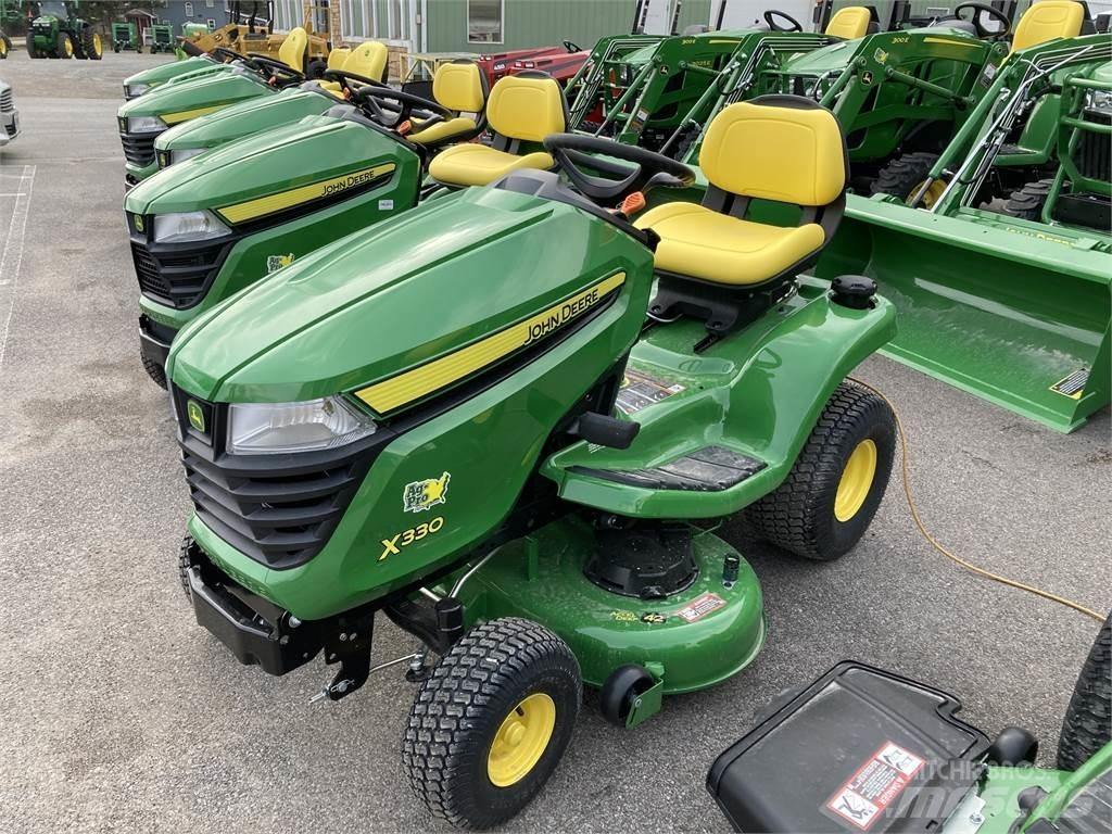 John Deere X330 Kompakttraktorid