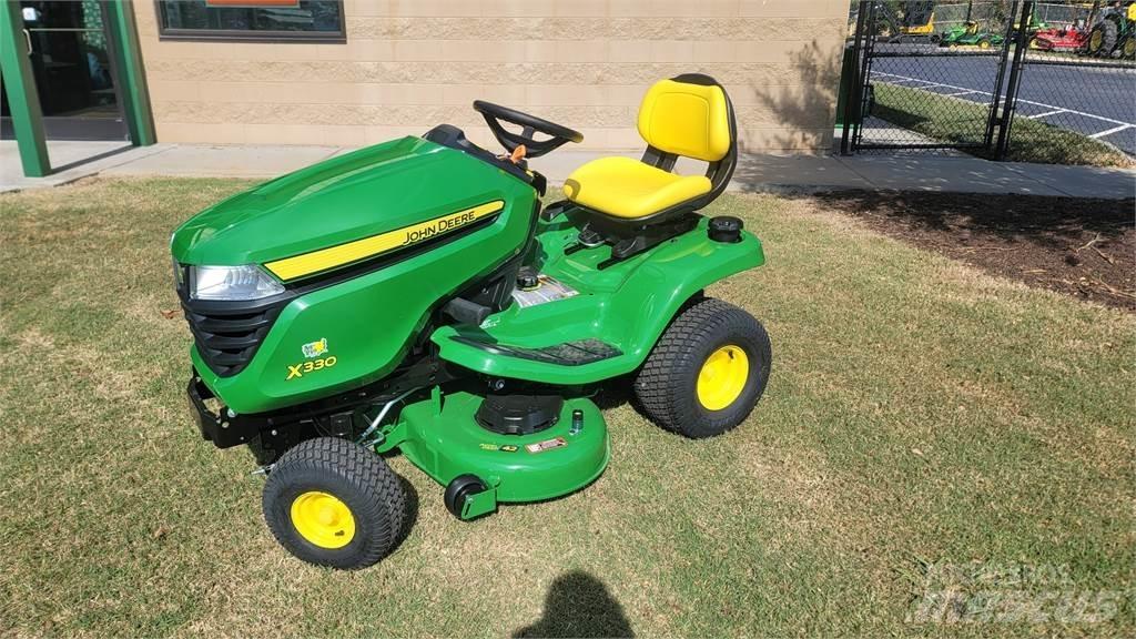 John Deere x330 Kompakttraktorid