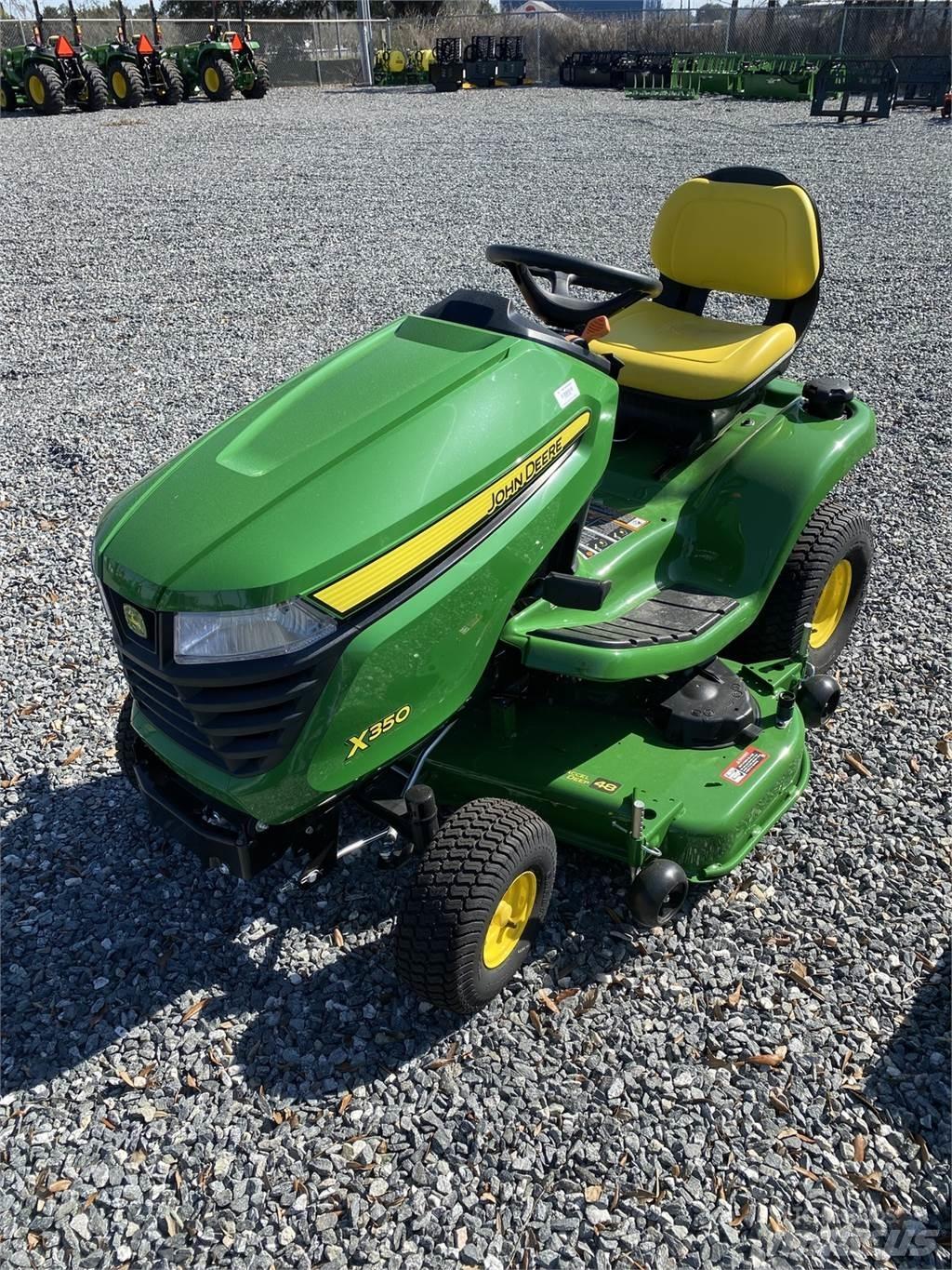 John Deere X350 Kompakttraktorid
