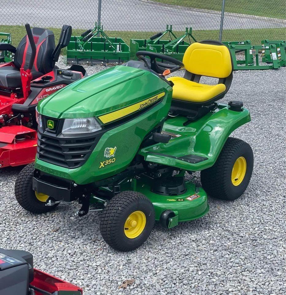 John Deere X350 Kompakttraktorid