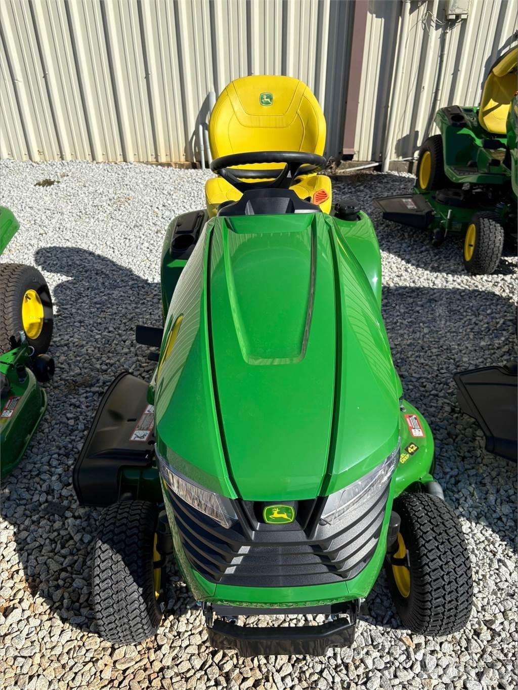 John Deere X370 Kompakttraktorid