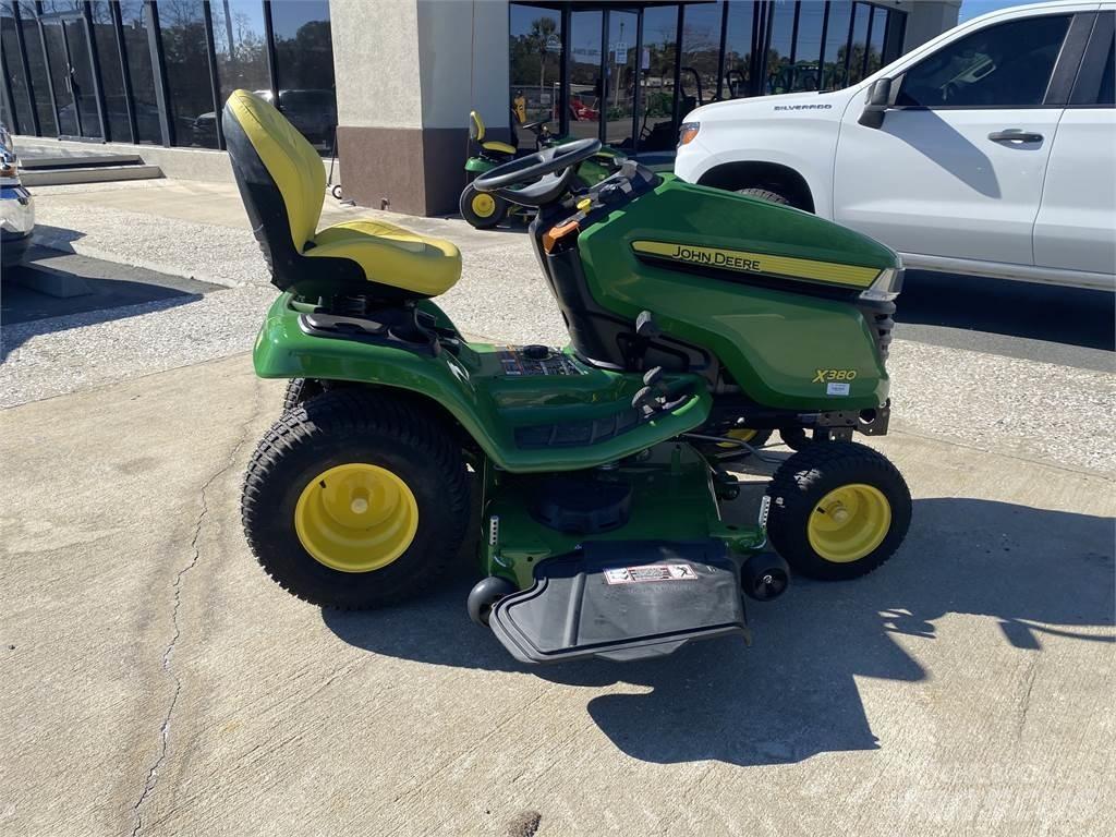 John Deere X380 Kompakttraktorid