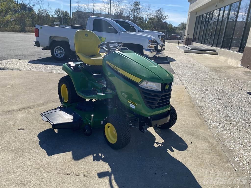 John Deere X380 Kompakttraktorid