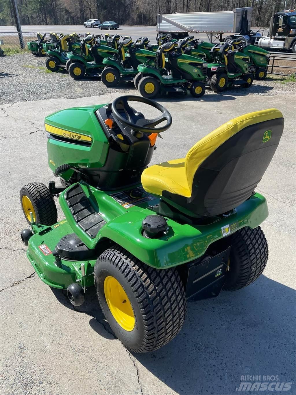 John Deere X380 Kompakttraktorid