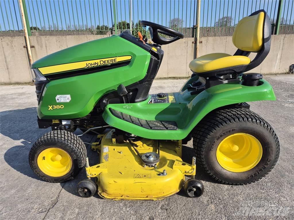 John Deere X380 Kompakttraktorid