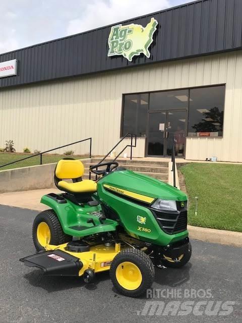 John Deere X380 Kompakttraktorid