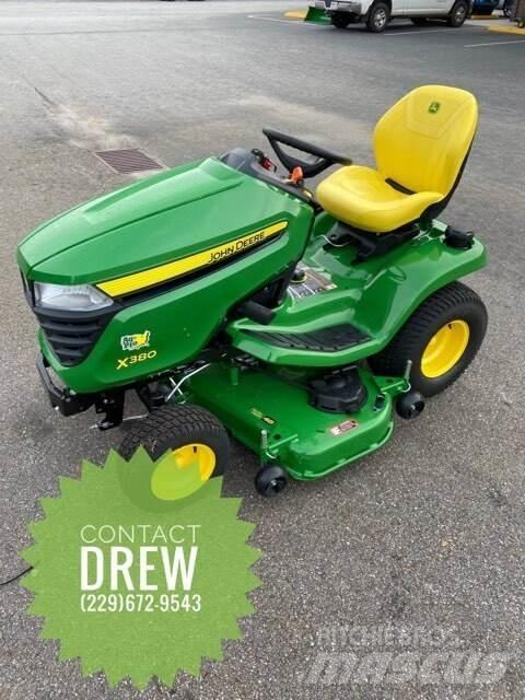 John Deere X380 Kompakttraktorid