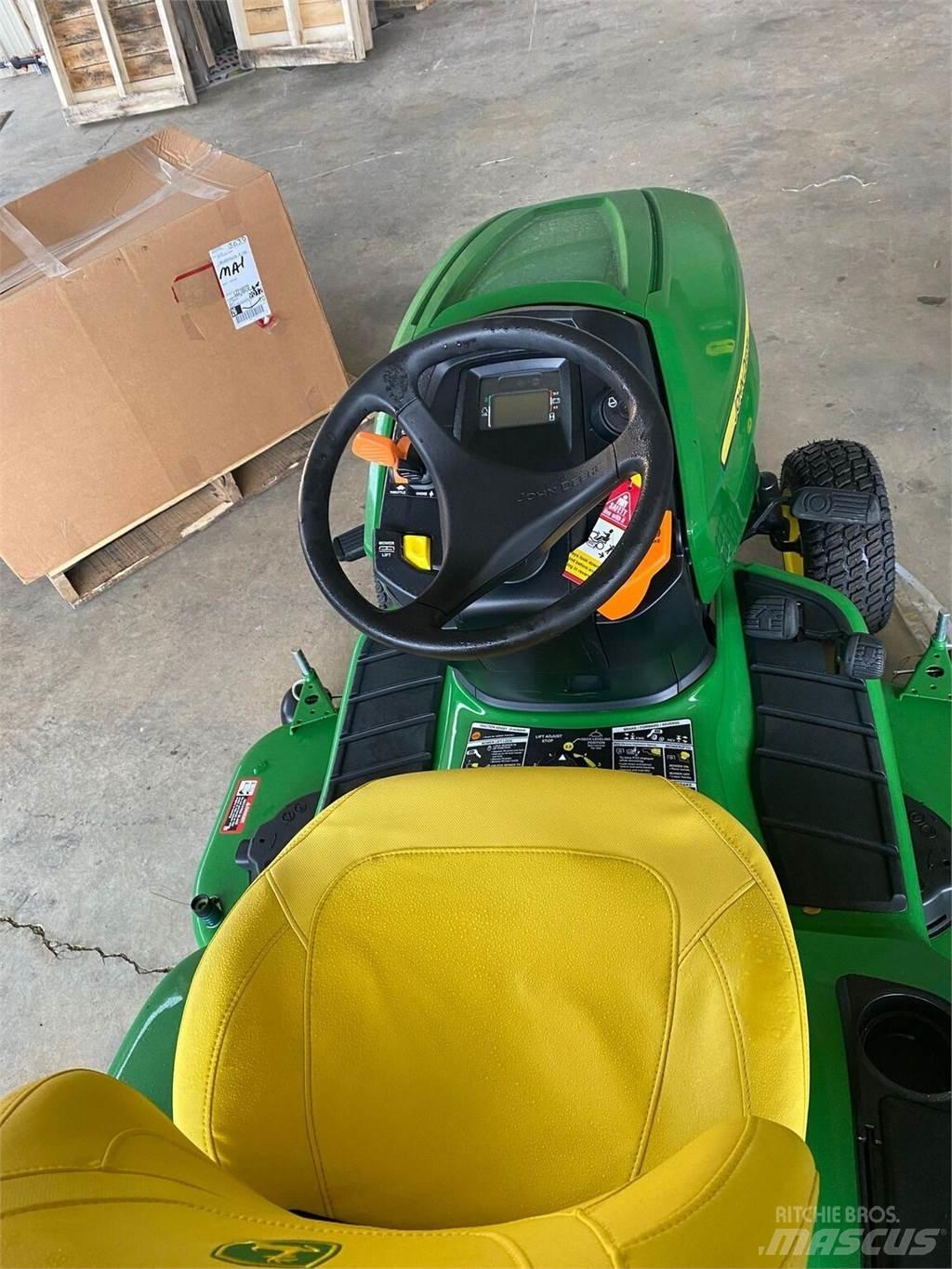 John Deere X380 Kompakttraktorid