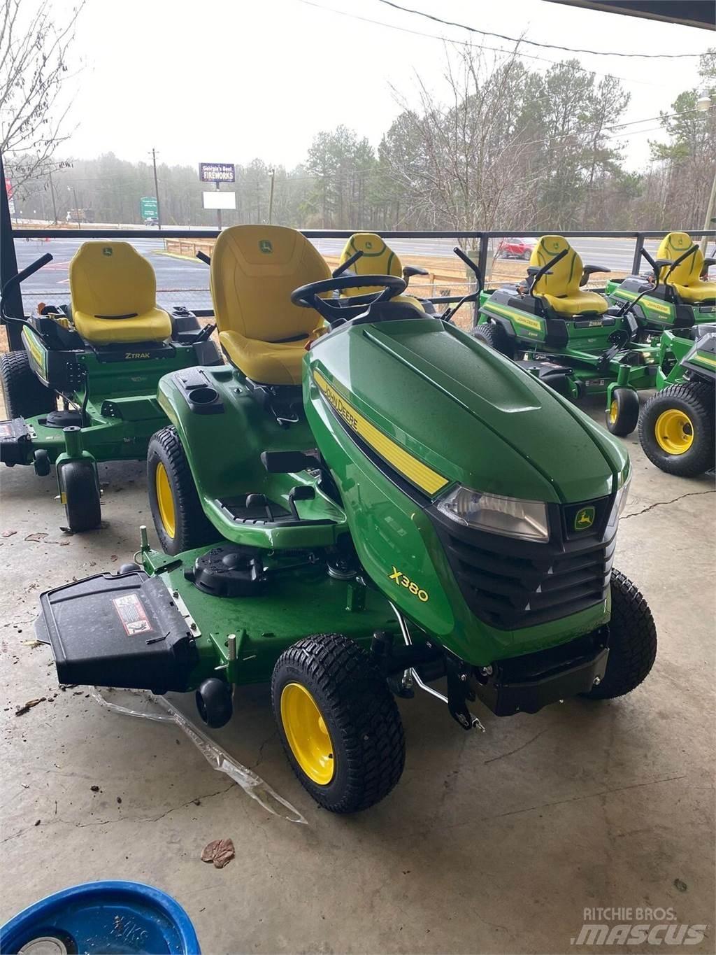 John Deere X380 Kompakttraktorid