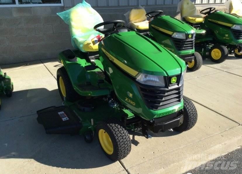 John Deere X390 Kompakttraktorid