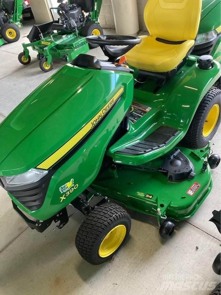 John Deere X390 Kompakttraktorid