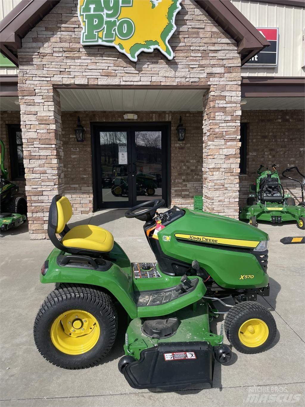 John Deere X570 Kompakttraktorid
