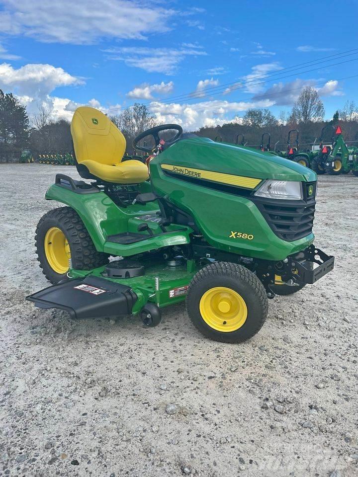John Deere X580 Kompakttraktorid