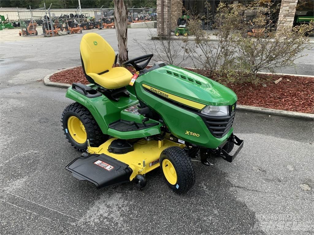 John Deere X580 Kompakttraktorid