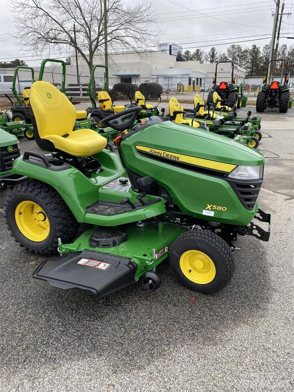 John Deere X580 Kompakttraktorid