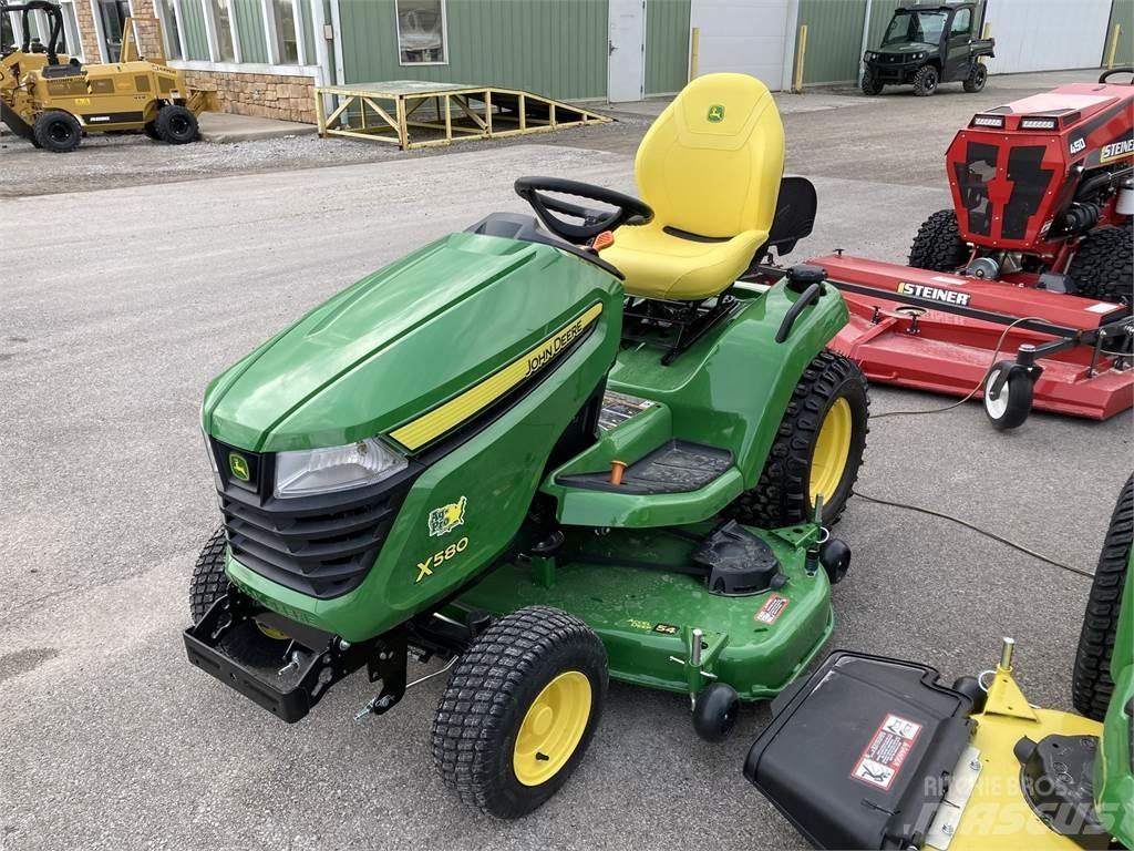 John Deere X580 Kompakttraktorid