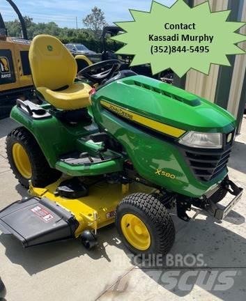John Deere X580 Kompakttraktorid