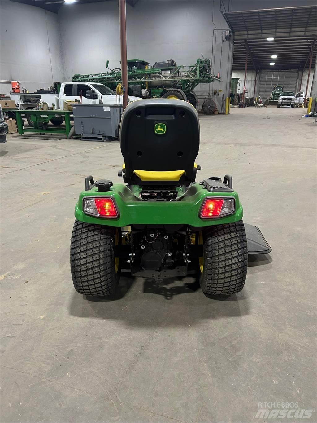 John Deere X730 Kompakttraktorid