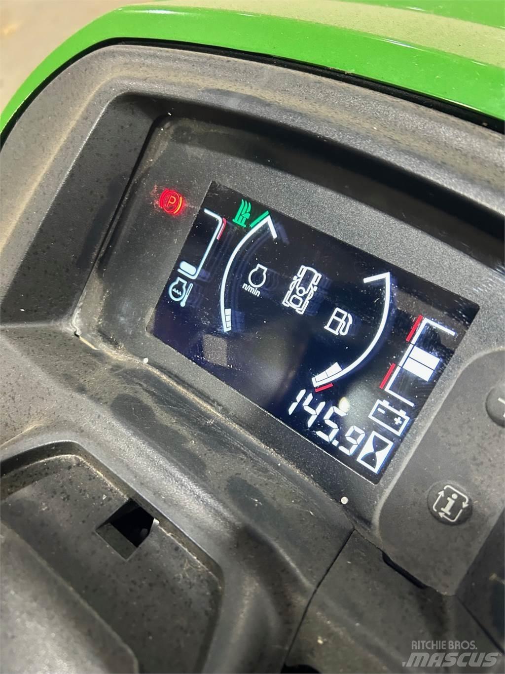 John Deere X730 Kompakttraktorid