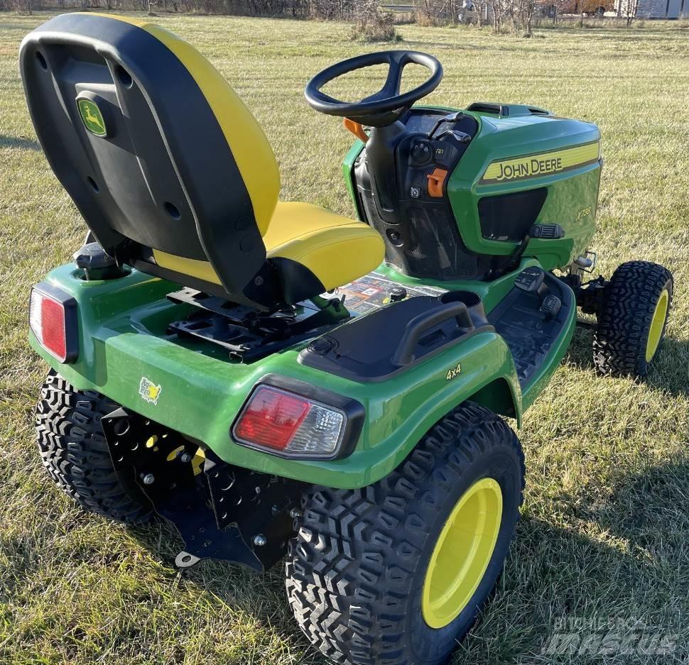 John Deere X738 Kompakttraktorid