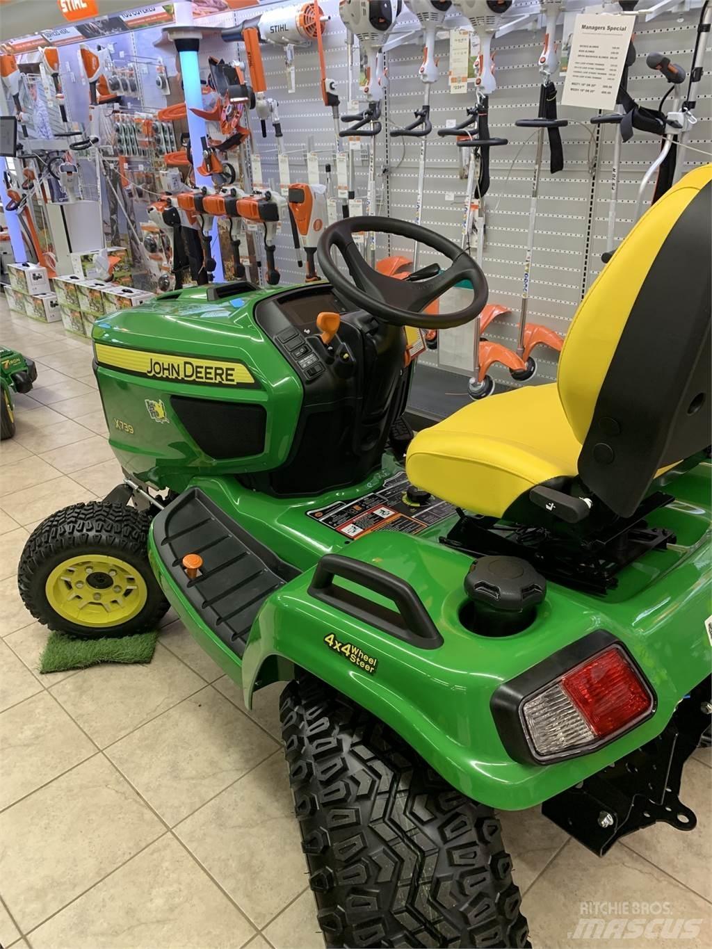 John Deere X739 Kompakttraktorid