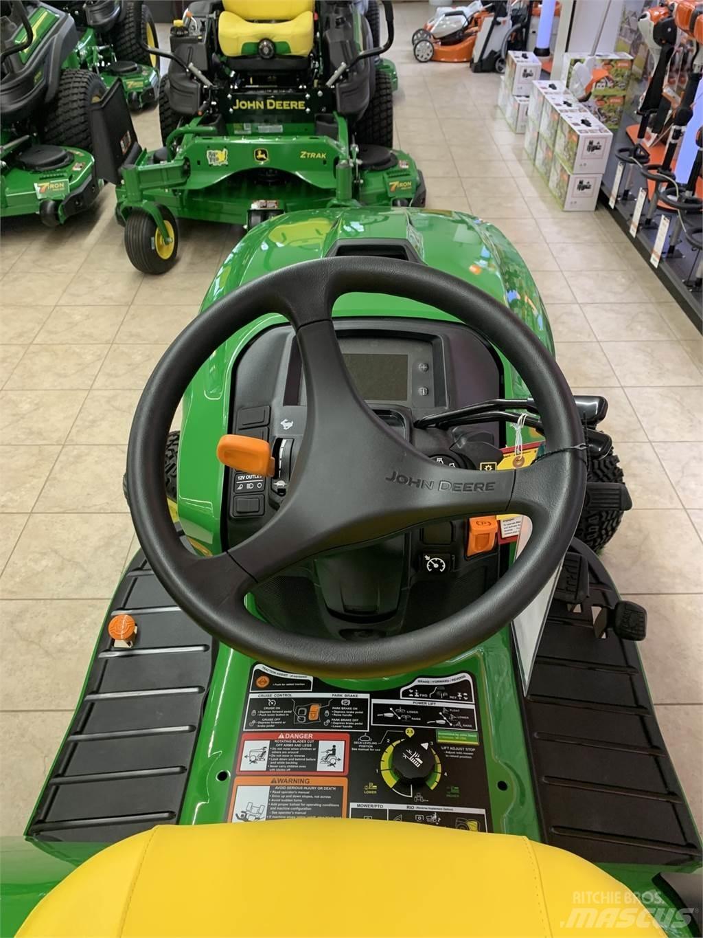 John Deere X739 Kompakttraktorid