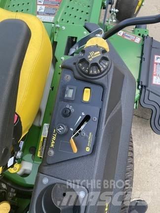 John Deere Z720E 0 - pöörderaadiuse niidukid