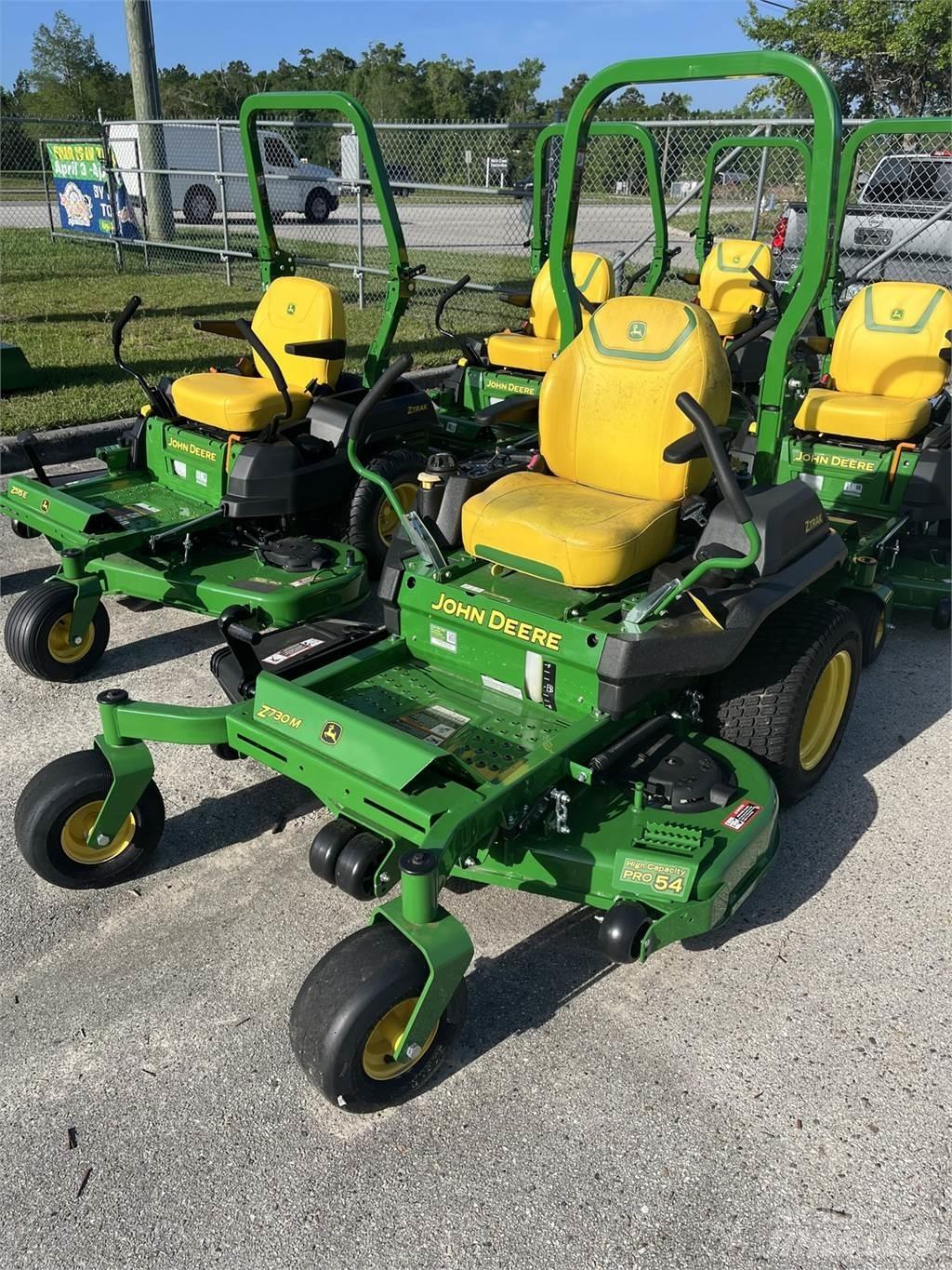 John Deere Z730 0 - pöörderaadiuse niidukid