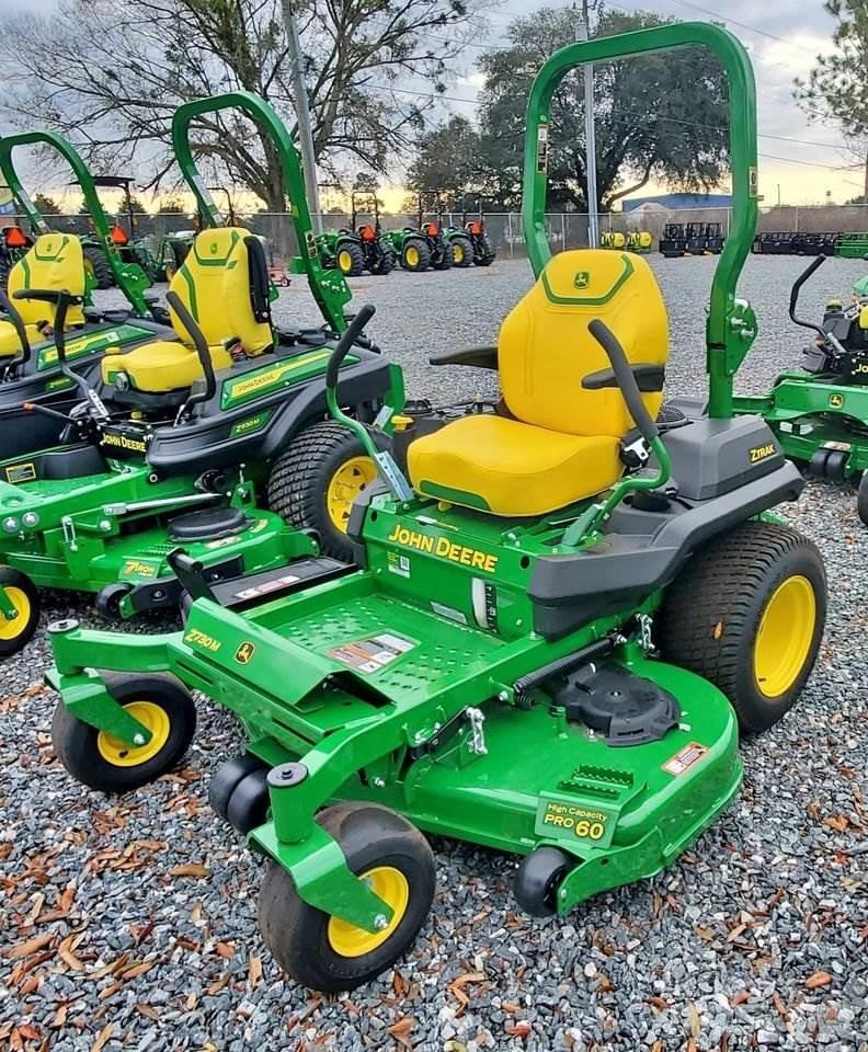 John Deere Z730M 0 - pöörderaadiuse niidukid