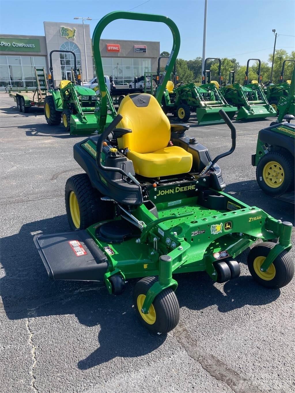 John Deere Z920M 0 - pöörderaadiuse niidukid