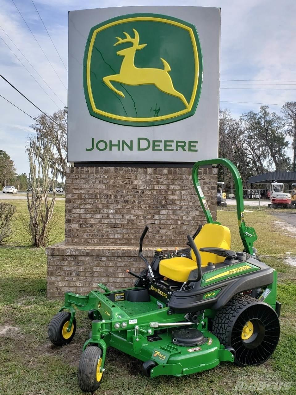 John Deere Z920M 0 - pöörderaadiuse niidukid