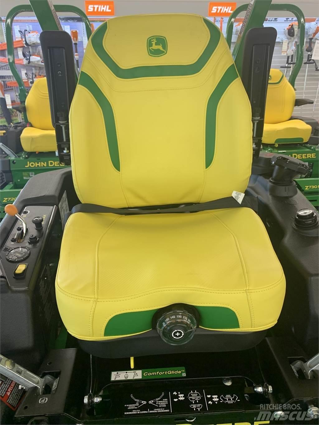 John Deere Z920M 0 - pöörderaadiuse niidukid