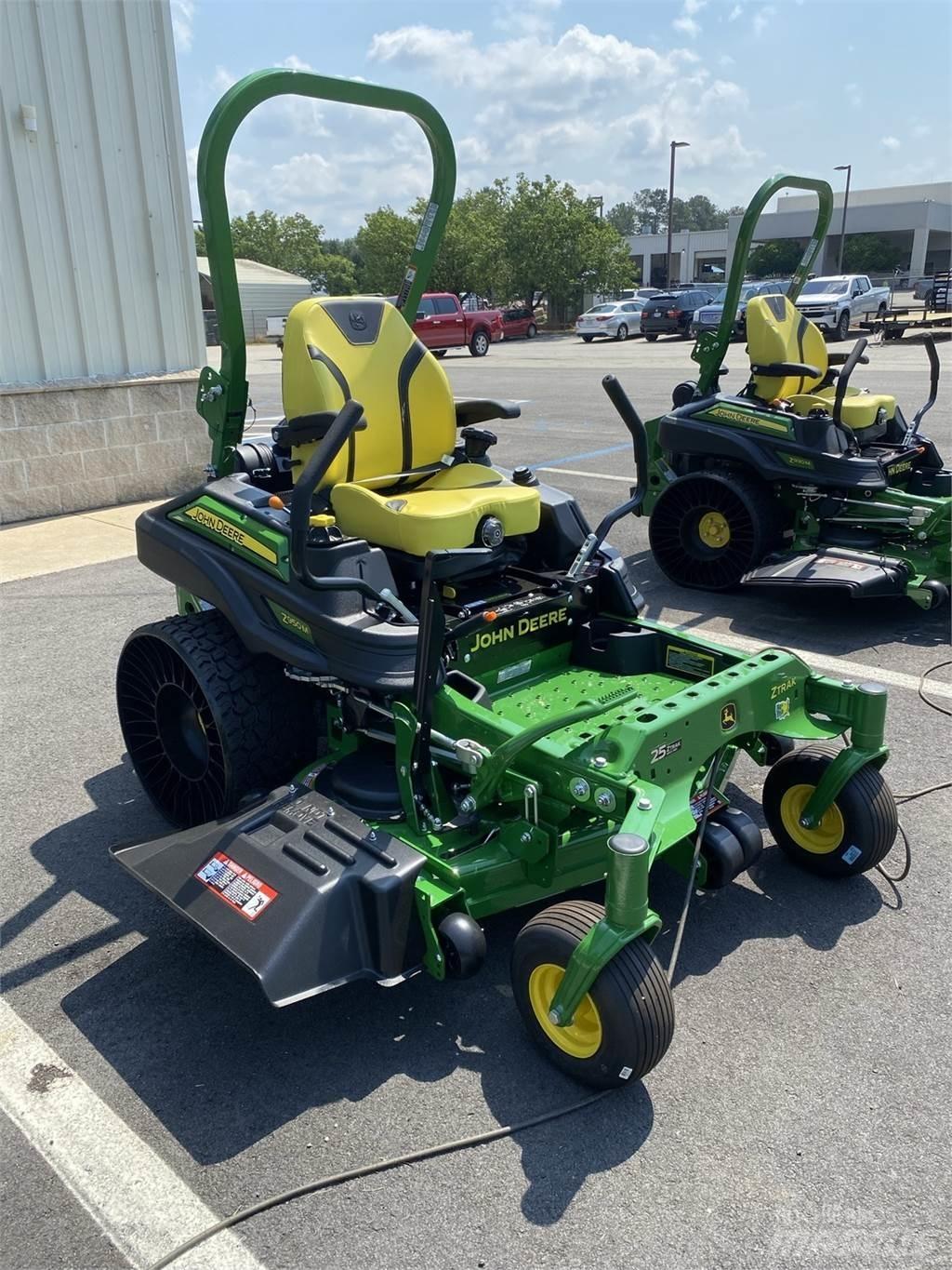 John Deere Z950M 0 - pöörderaadiuse niidukid
