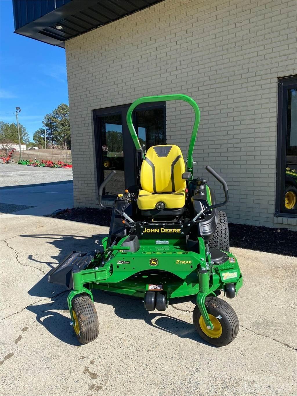 John Deere Z950M 0 - pöörderaadiuse niidukid