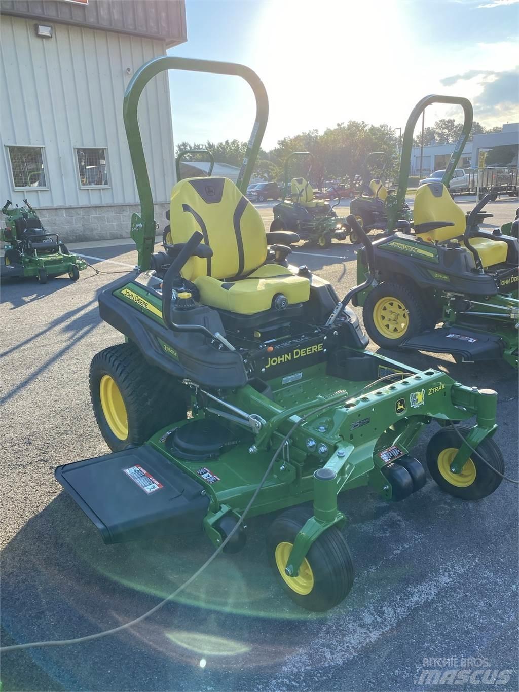 John Deere Z960M 0 - pöörderaadiuse niidukid
