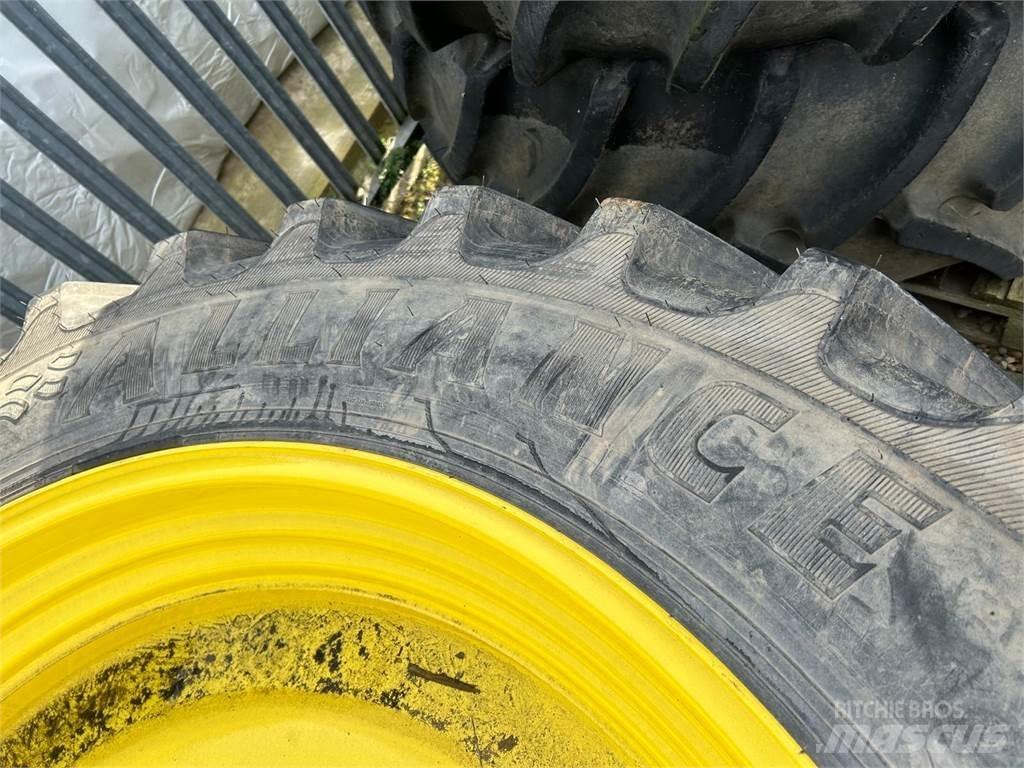  Row Crop Tyres Rehvid, rattad ja veljed
