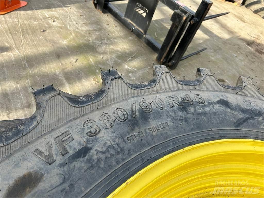  Row Crop Tyres Rehvid, rattad ja veljed