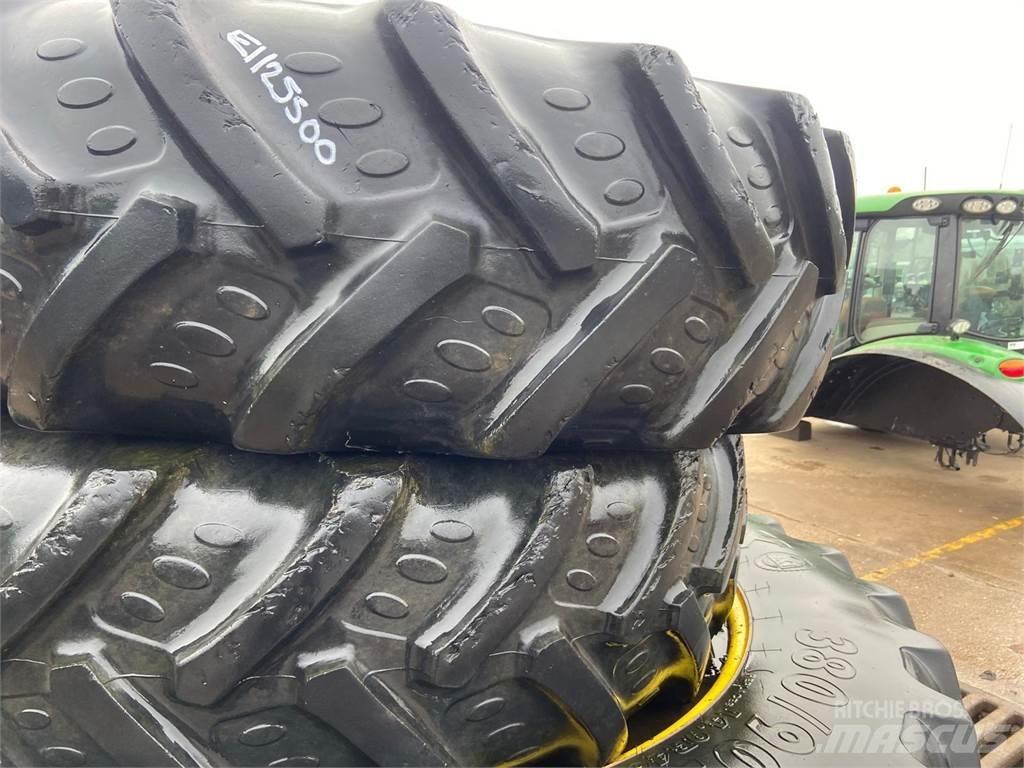  Row Crop Wheels Rehvid, rattad ja veljed