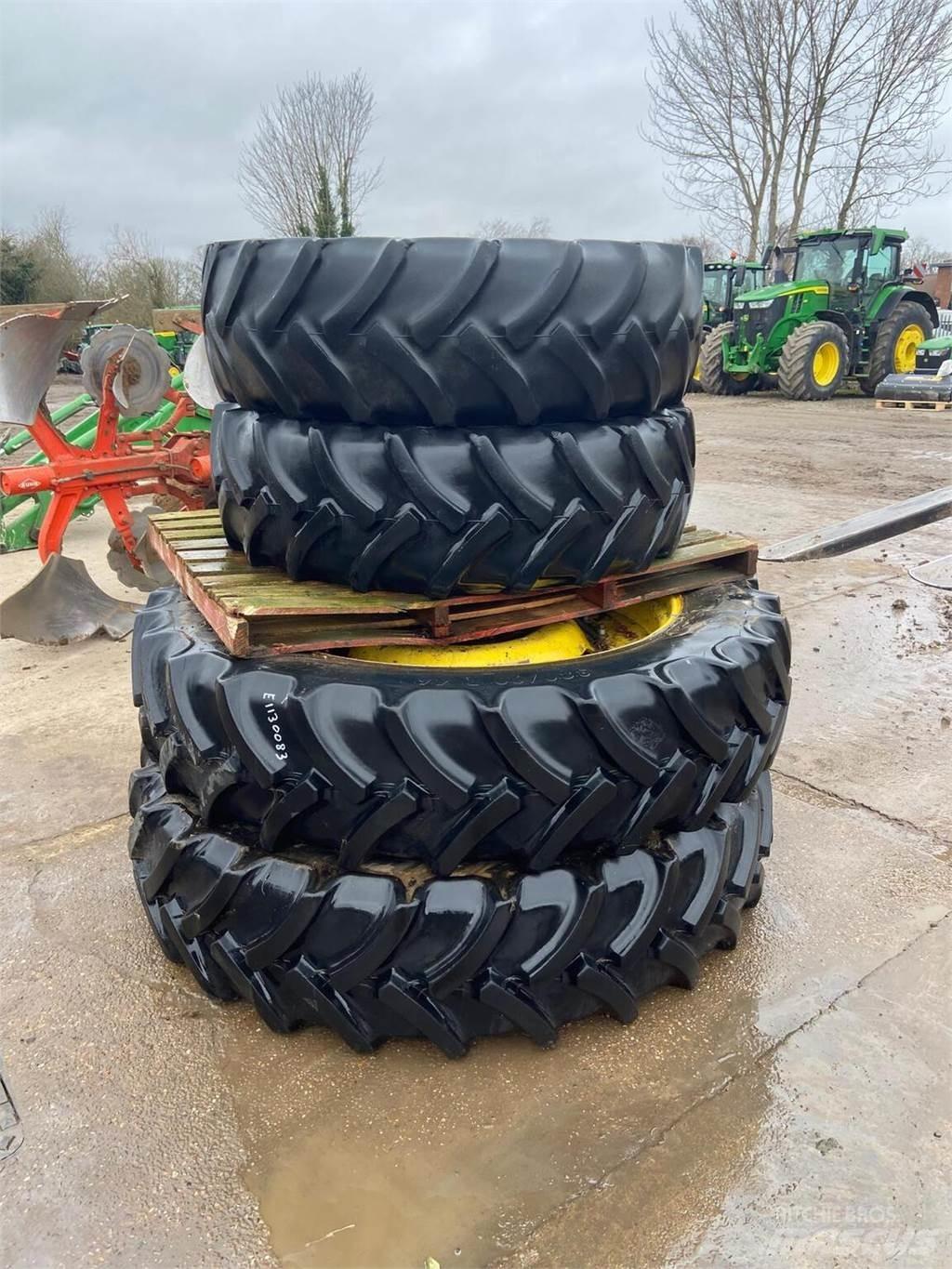 Row Crop Wheels Rehvid, rattad ja veljed