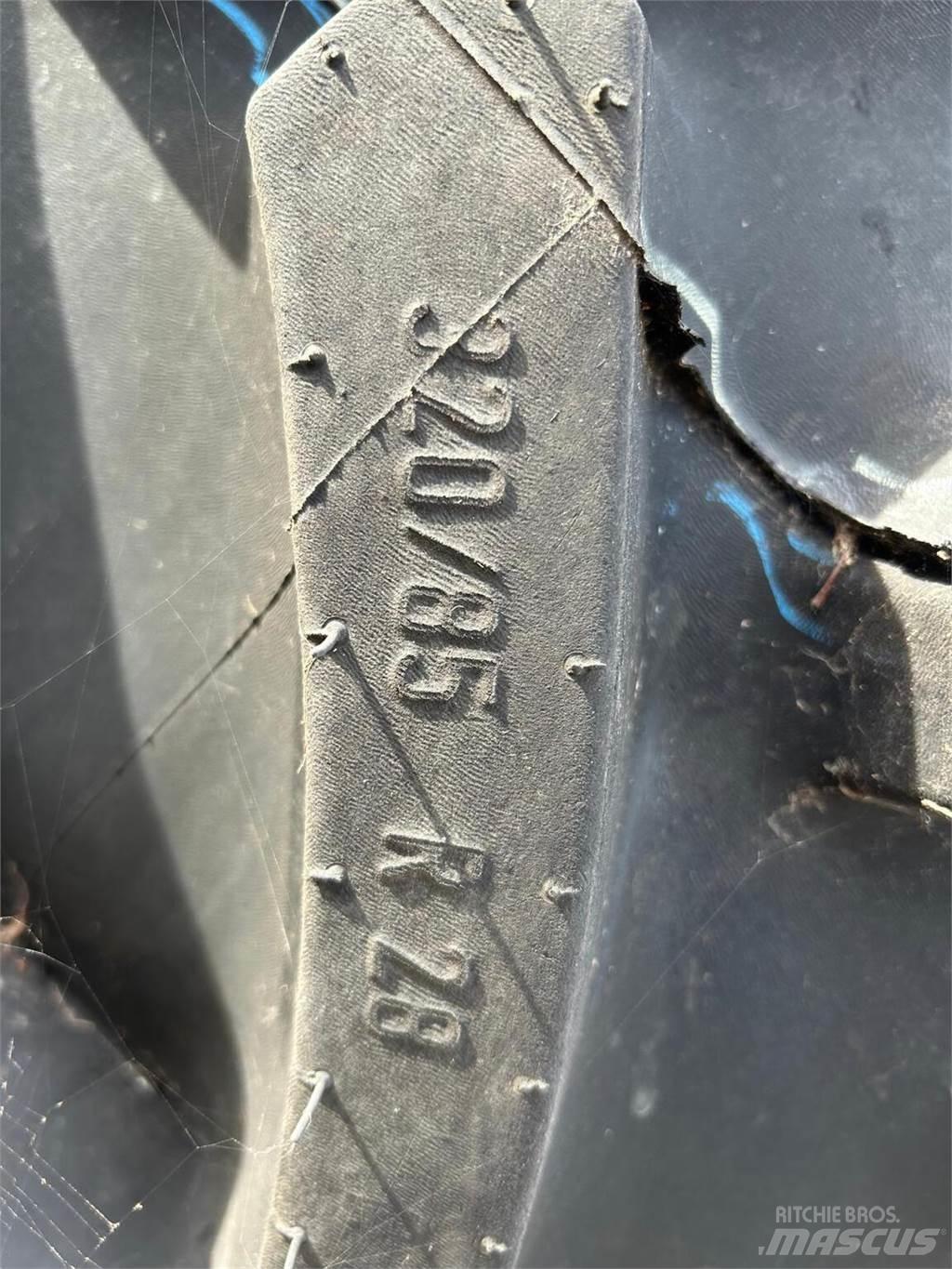  Wheels & tyres Rehvid, rattad ja veljed