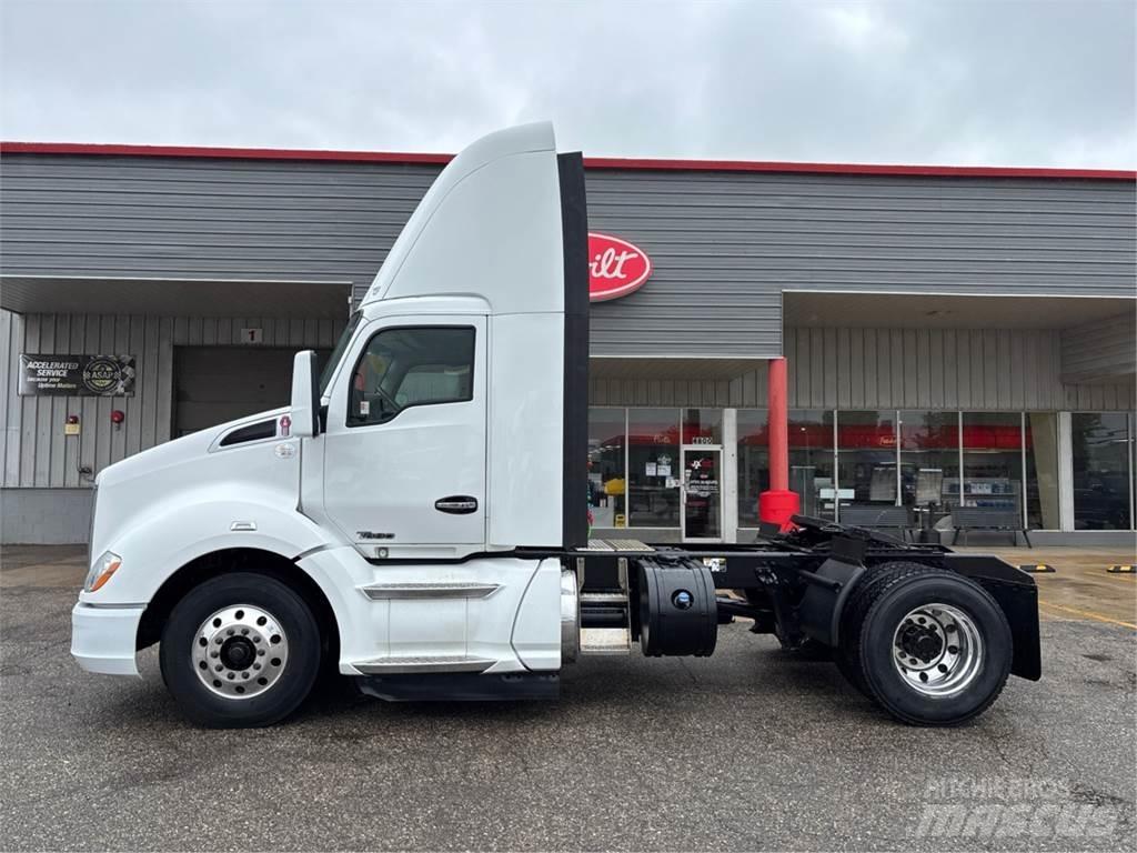 Kenworth T680 Sadulveokid