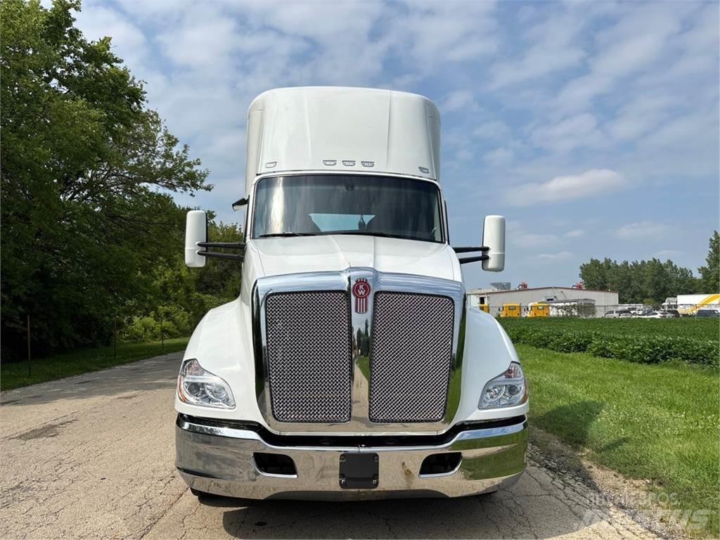 Kenworth T680 Sadulveokid
