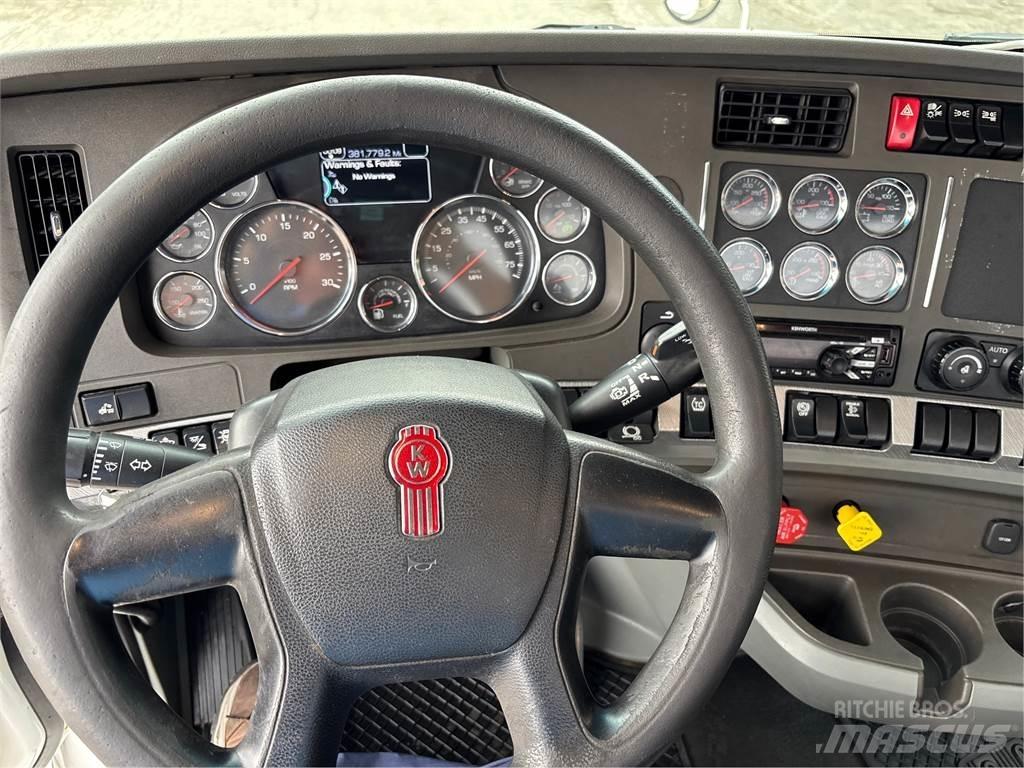 Kenworth T680 Sadulveokid