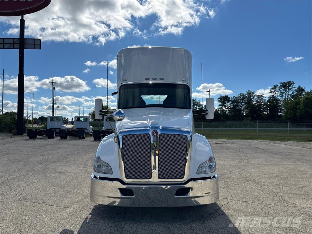 Kenworth T680 Sadulveokid