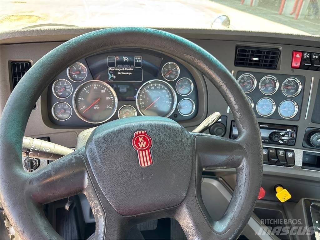 Kenworth T680 Sadulveokid
