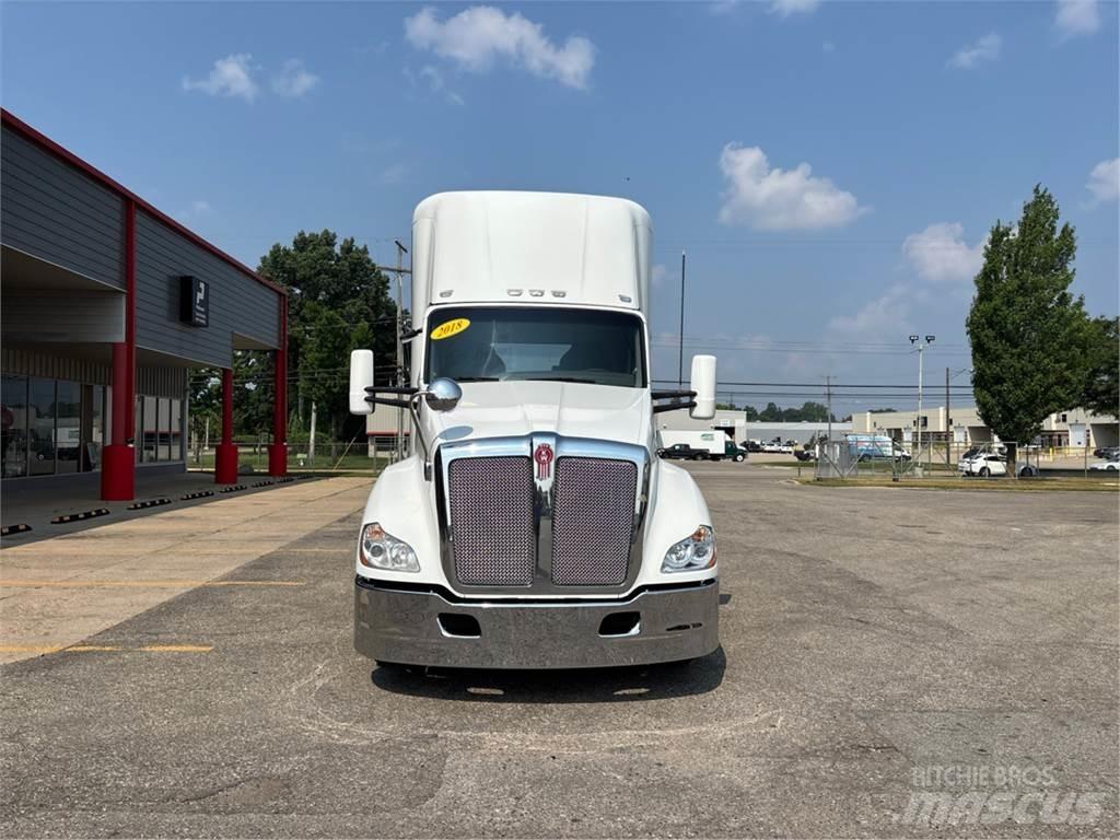 Kenworth T680 Sadulveokid